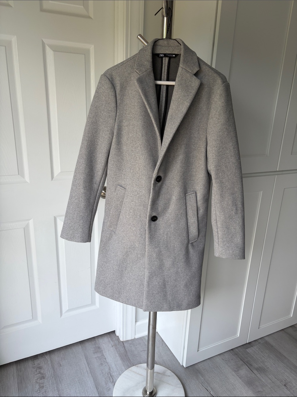 Men's Gray Overcoat - Classic Single-Breasted Coat, Size XS.
